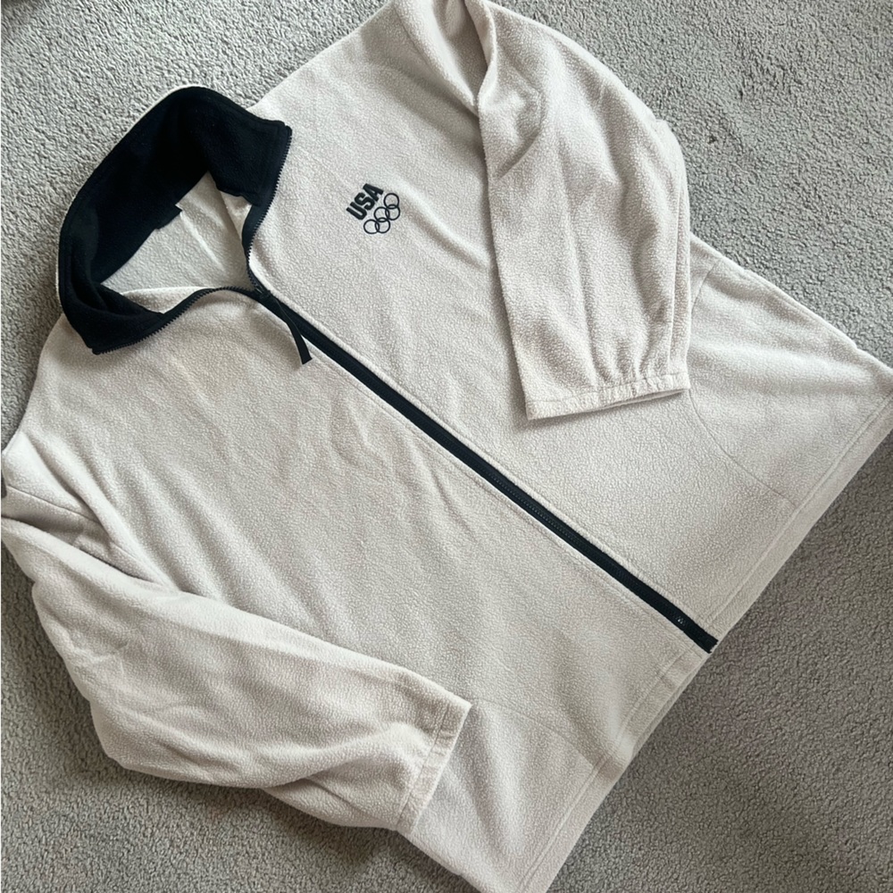 USA fleece zip up size XL